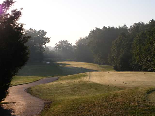Visiting Heritage Glen Golf Club soon? Learn the best ways to book your tee time easily.