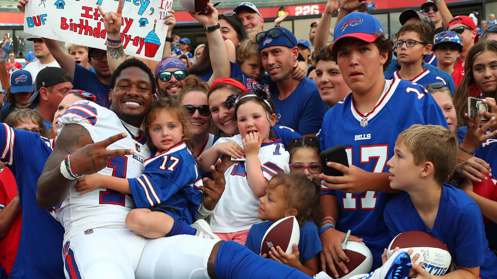 Where Do Bills Fans Watch Games Together? (Find All the Top Spots to Join the Exciting Fan Crowd)