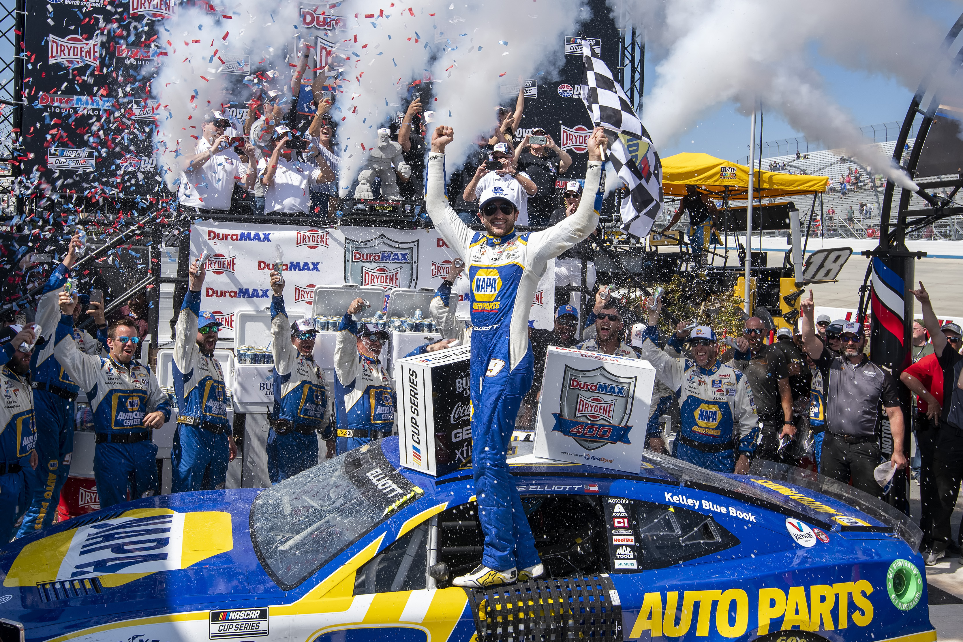 Where can I view the best photos of Chase Elliott? We have a collection of his greatest racing pictures!
