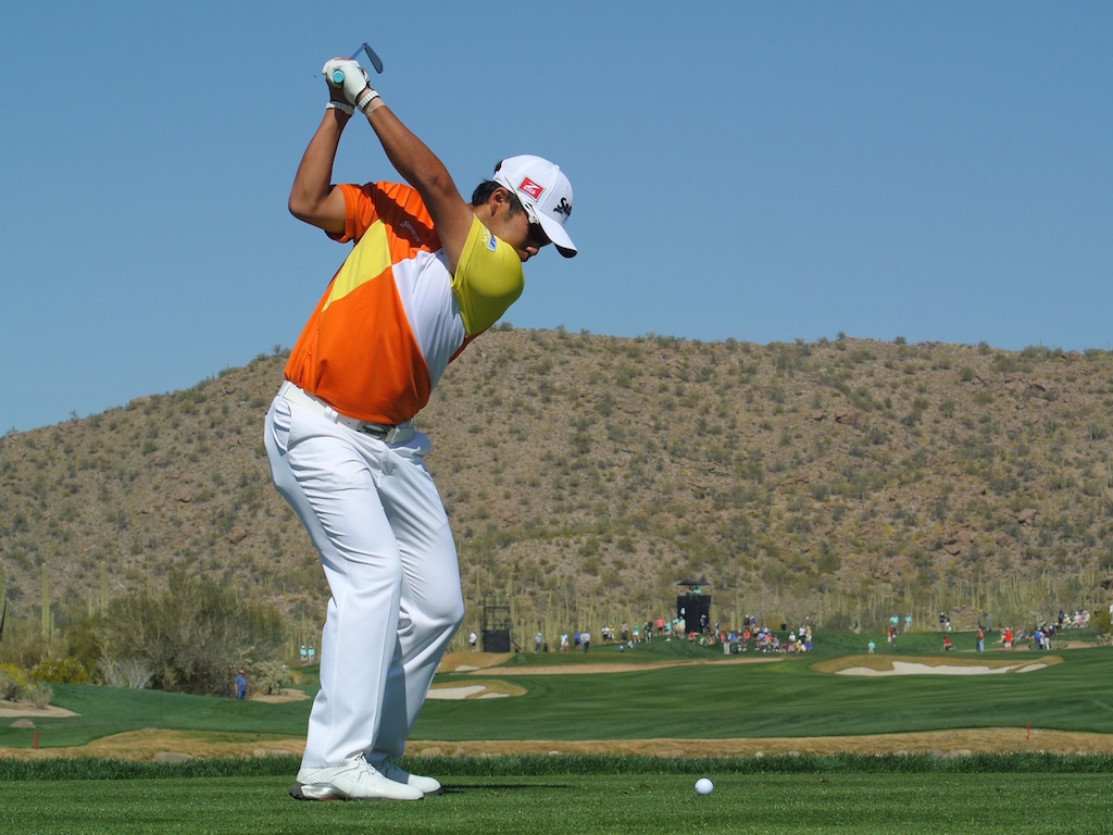 How to perfect the pause at top of golf swing (Simple tips for more power and accuracy)
