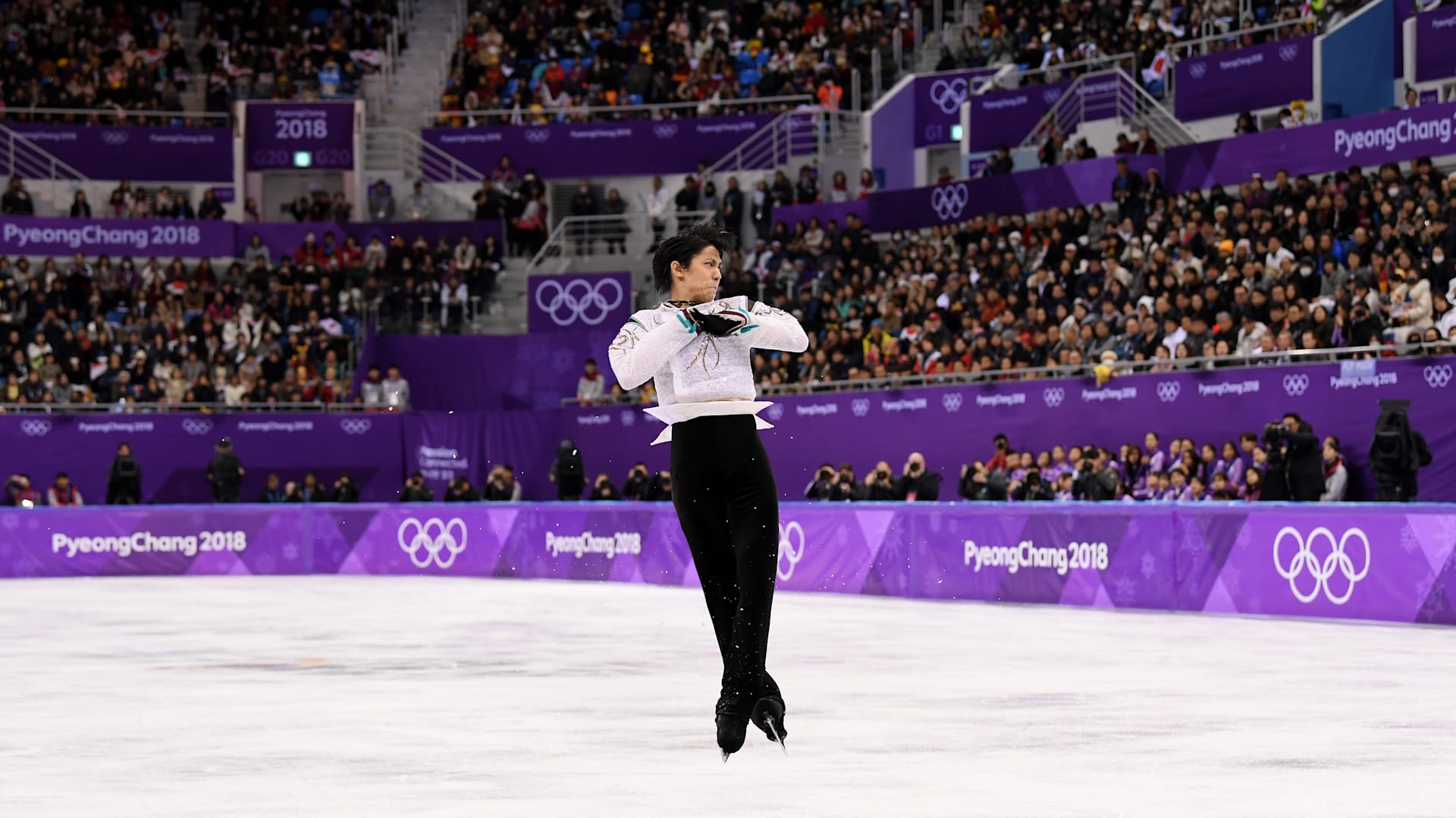 The main types of ice skating jumps: How to tell them apart and understand figure skating.