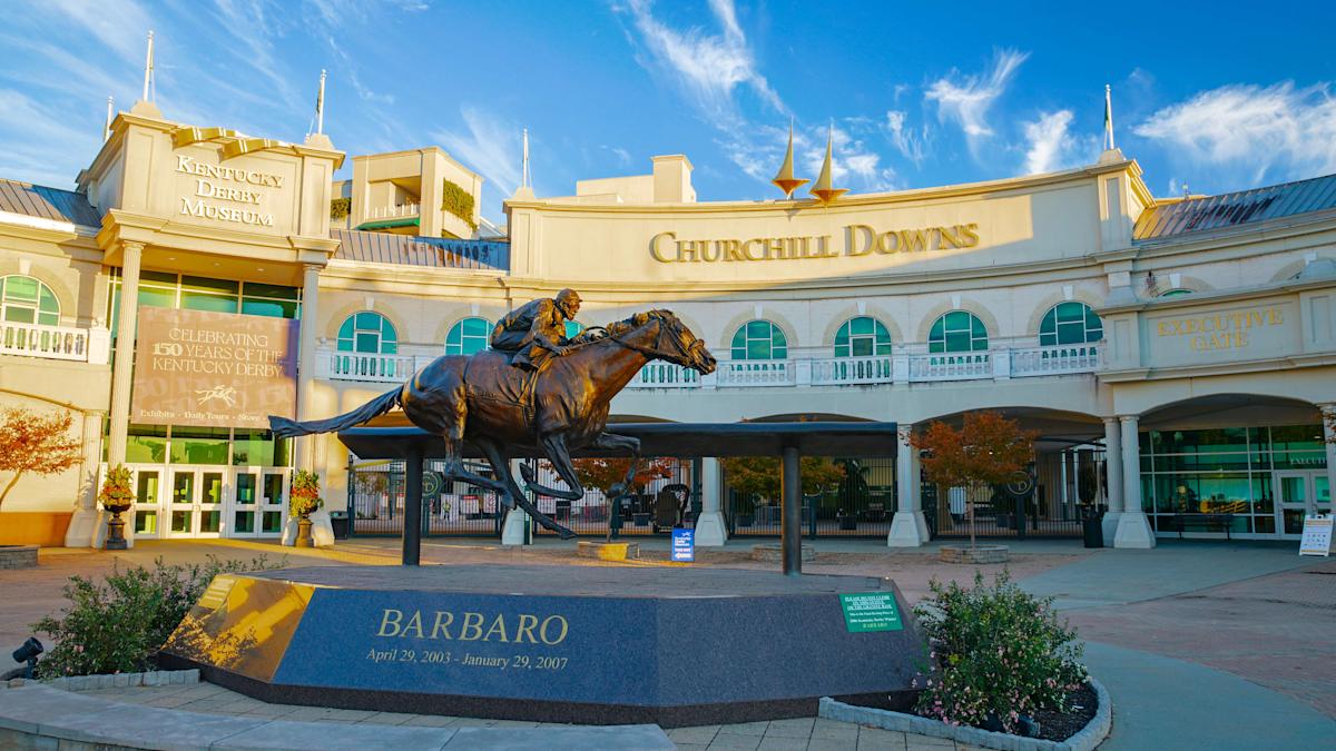 Attending the derby parade? Here are simple tips to make your experience really great!