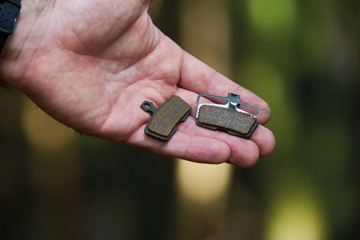 What is a sintered brake pad, anyway? (Learn why they often last longer and handle extreme heat so well)