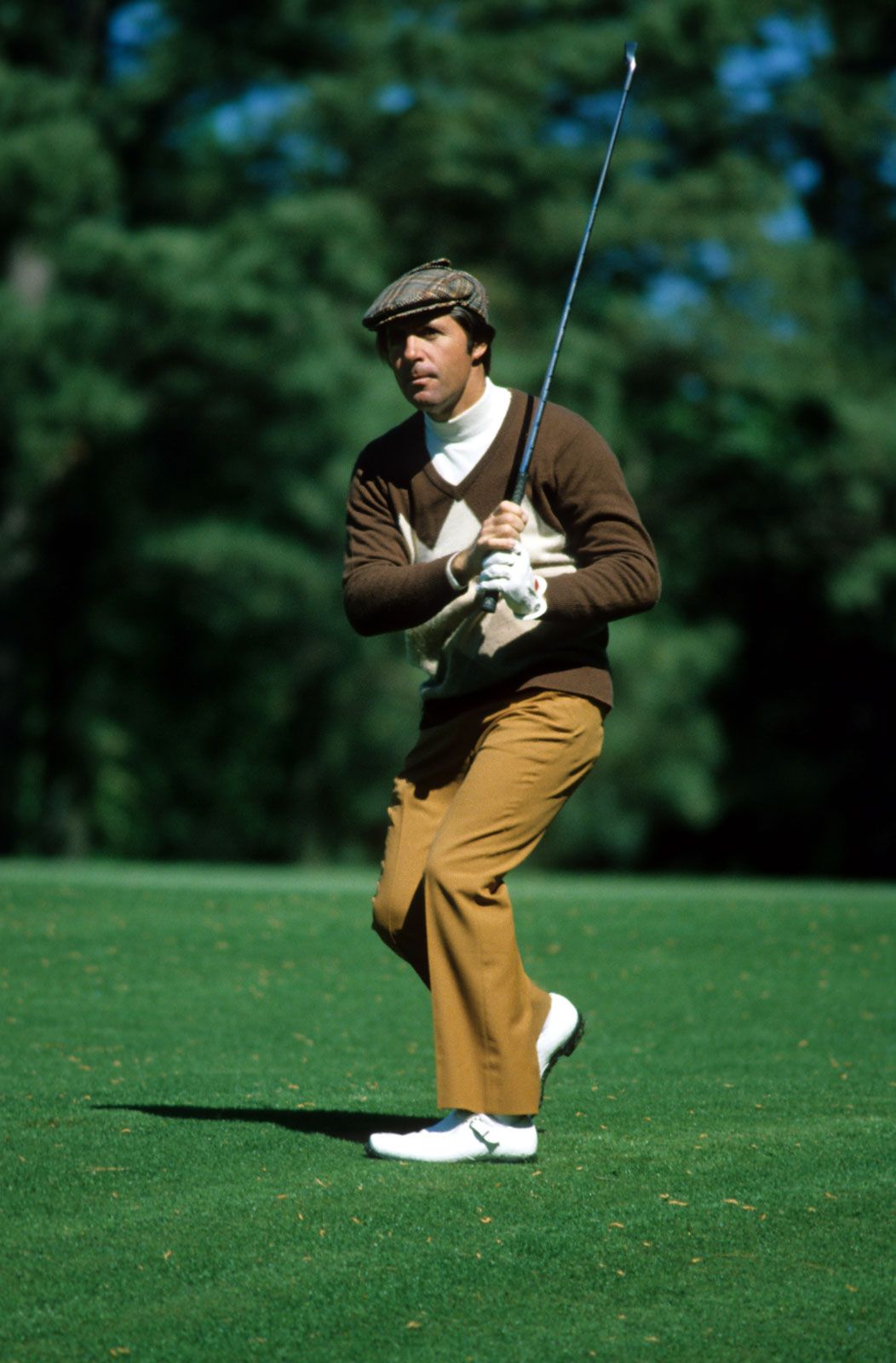 How did Gary Player young really become a star? Learn all about his first big important wins in golf.