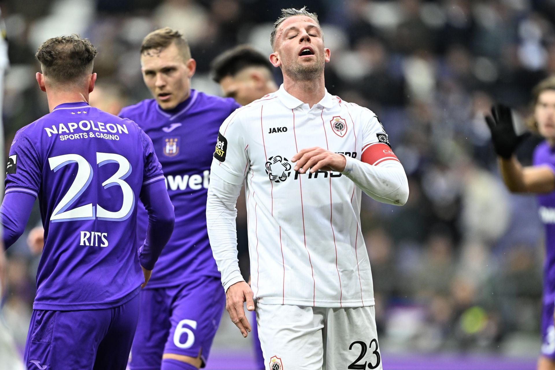 How are the Royal Antwerp FC players performing lately? Find out their recent match results and form!