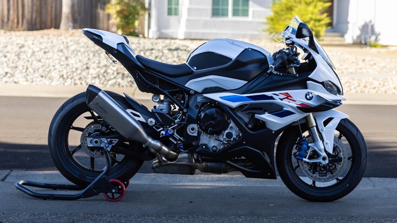 What are people saying about the 2024 bmw 1000rr? (Get the inside scoop and real user opinions here)