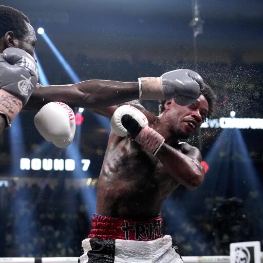 Best Boxer Flashes for Safety: Keep You Secure During Fights Today