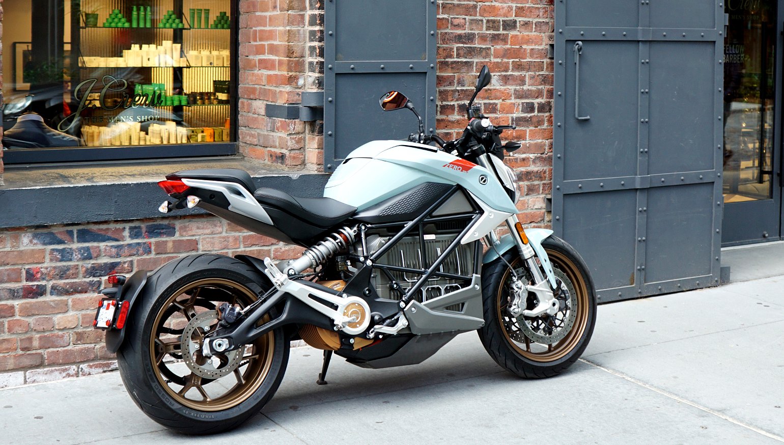 Zero SR/F vs Competitors See Why This Electric Bike Wins Big