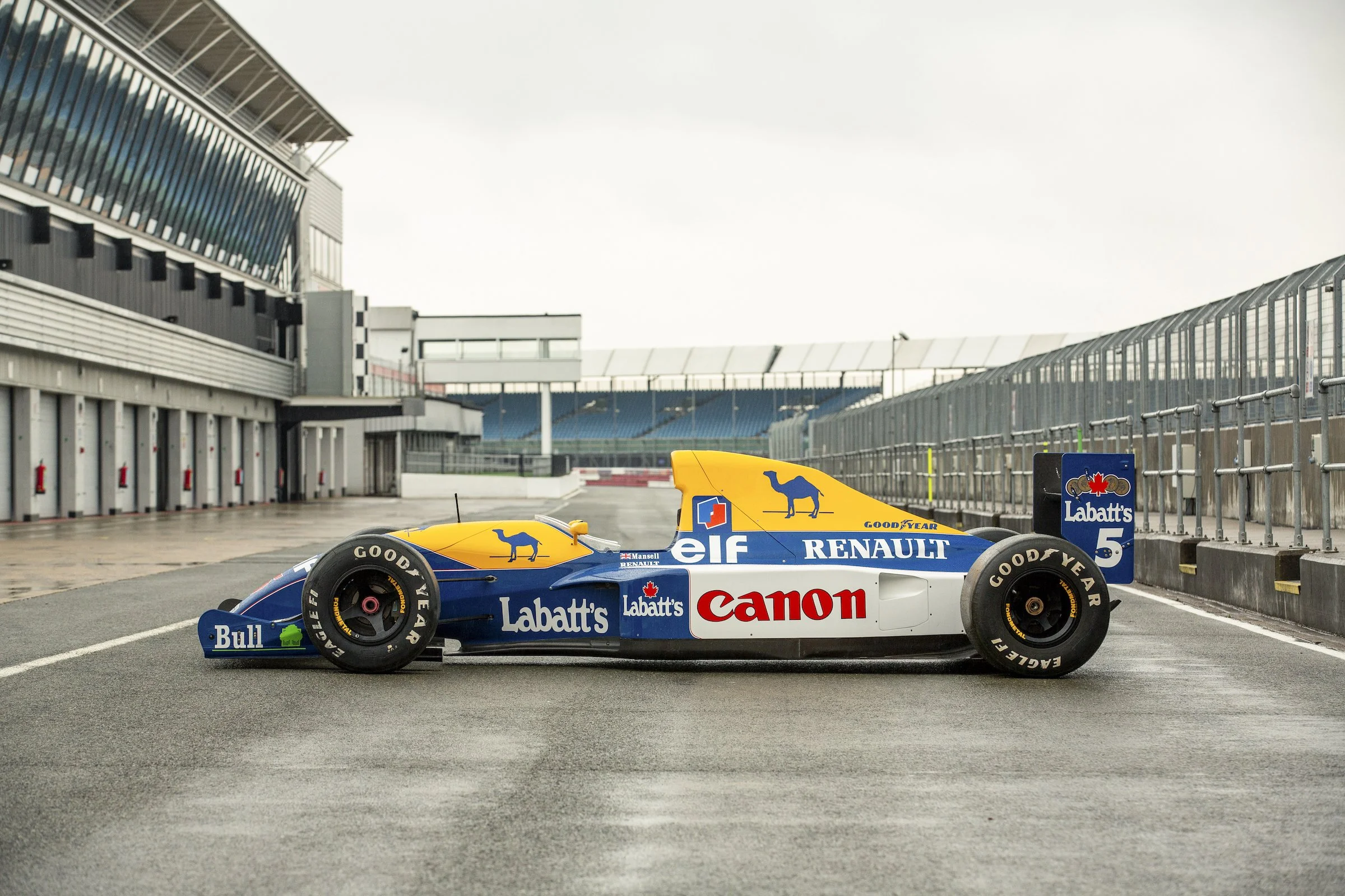 Williams Renault FW14 vs Others - Why It Was a F1 Champion!
