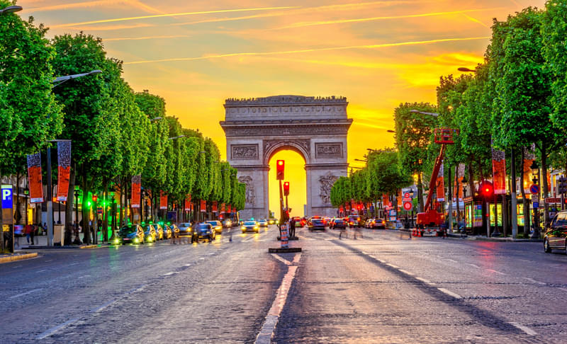 Best Time to Visit Arc de Triomphe? Find the Perfect Time Slots Easily!