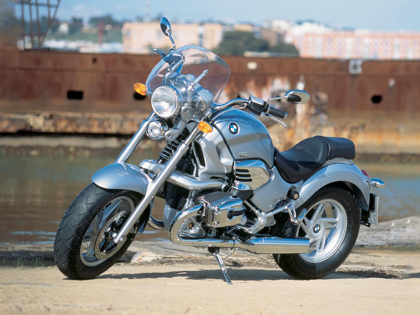 BMW r1200c maintenance guide: easy steps for long bike life!