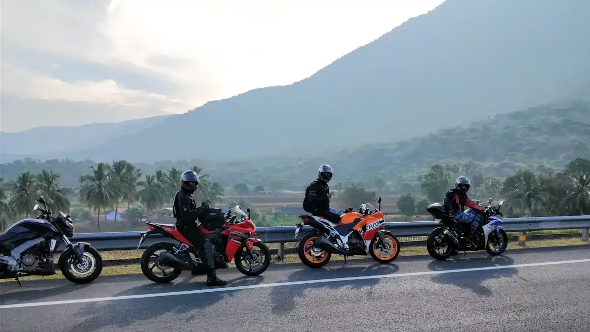 Essential Motorbike Group Ride Skills? Top Tips for a Safe Trip