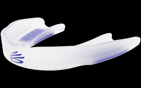 Why Steph Curry mouth guards protect your teeth during sports (Key benefits explained)
