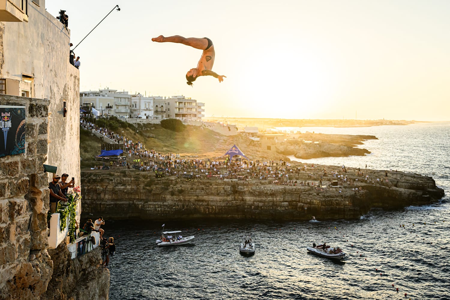 Essential gear needed for italy cliff jumping? (Easy checklist and packing guide inside!)